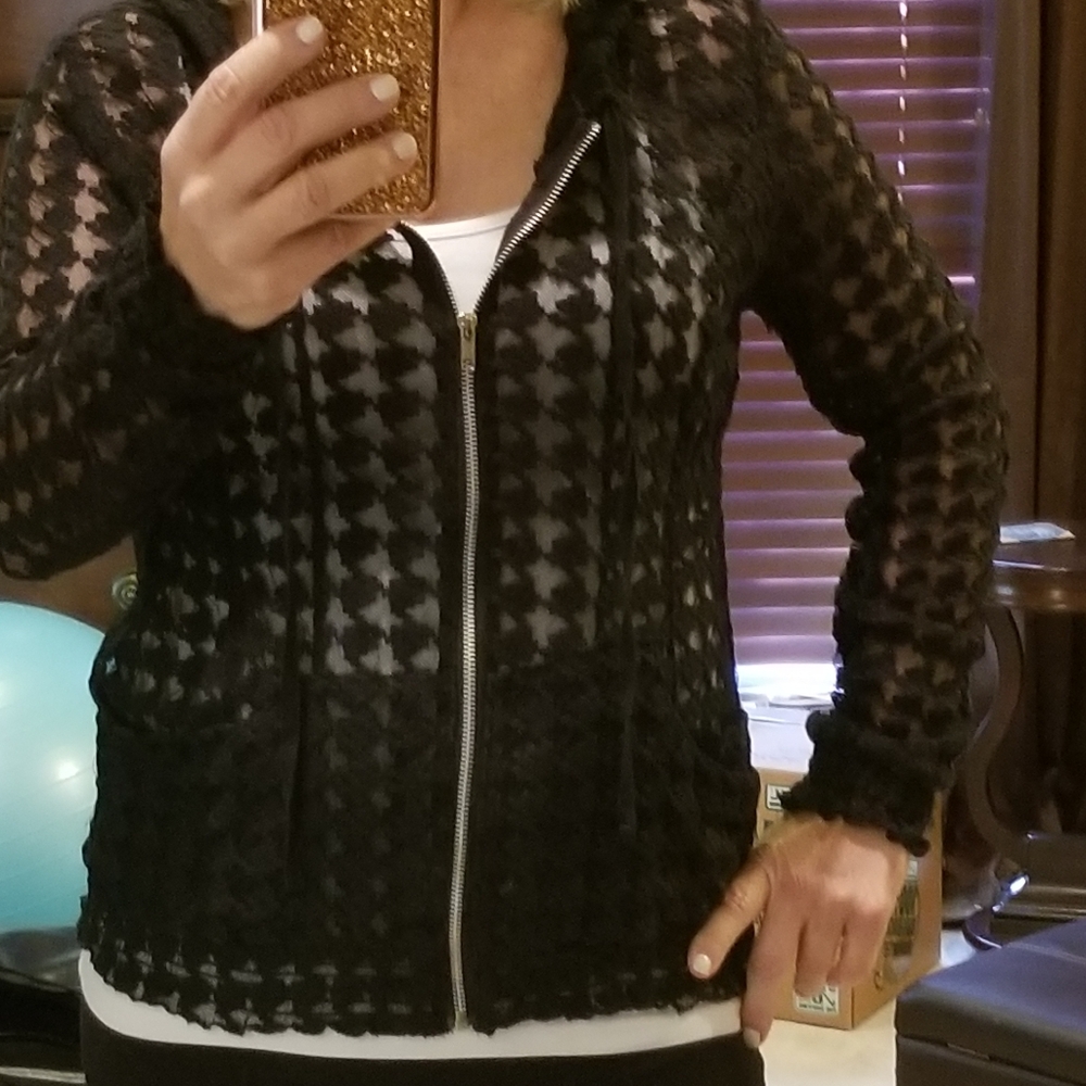 Urban Mangoe lace hoodie